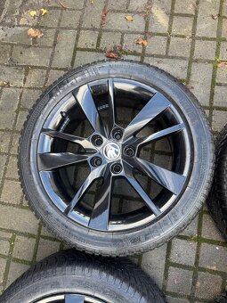 ORIGINÁL Alu Škoda TRIUS R17, 5x112 - TOP STAV, CELOROČNÍ - 2