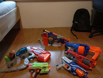 Sada NERF pistolí - funkci kusy, bez šipek - 2