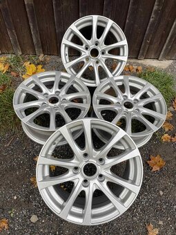 Alu kola 5x114,3 R15 nový lak - 2