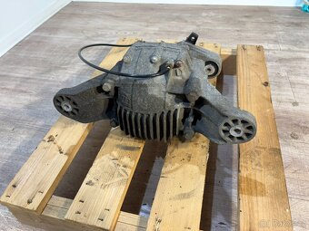 // Zadní Diferencial Mercedes W164-W251 // - 2