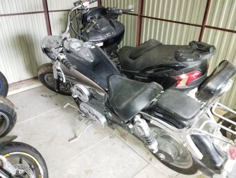 Kawasaki Vulcan 1600 Mean Streak - 2