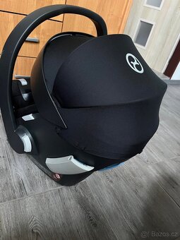 Autosedačka + izofix - 2