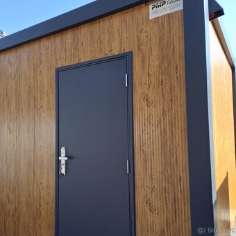 Sanitární kontejner PMP o rozměru 3 x 6 m - 2