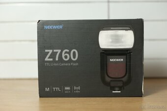 speedlite blesk NEEWER Z760 pro Canon s 2 Li-baterií, TTL - 2