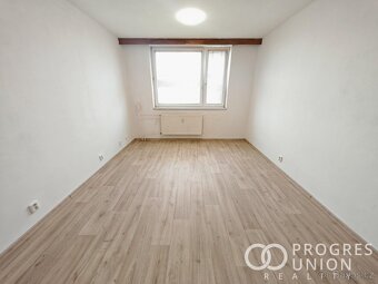 Pronájem bytu 1+kk, ul. Oskol, Kroměříž - 2