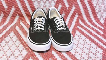 ČERNÉ PLÁTĚNÉ TENISKY - VANS - vel.38,5 - 2