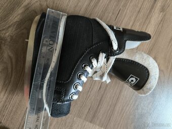 Prodám dětské brusle velikosti 27 - 2