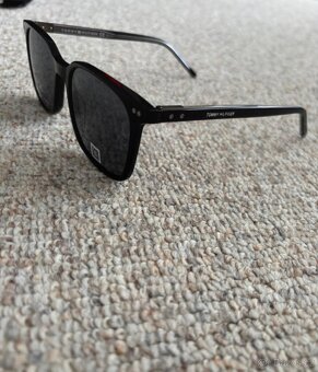 Sluneční brýle Tommy Hilfiger - 2