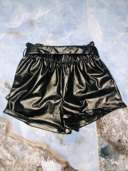 kratasy# sortky# latex# cerne # party - 2