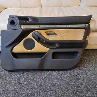 BMW E39  interiér - černo piskové kožené Tapce Touring - 2