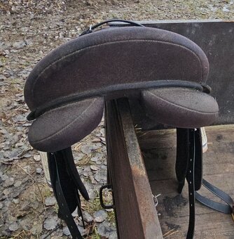 Sedlo všestranné BATES Vintec - 2