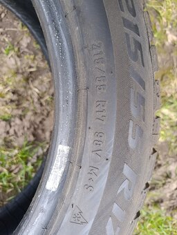 Pneu 215/55 R18 - 2