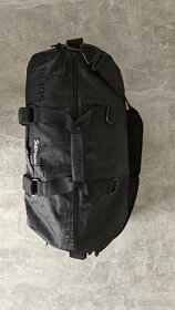 Supreme černá cestovní taška - 2