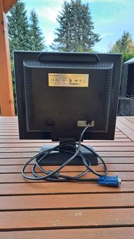 LCD monitor Yusmart 17 palcu - 2