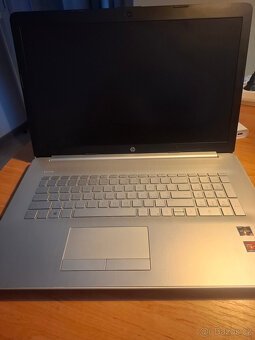 HP 17-ca2003nc WIN11, SSD,velký displej 17,3, Ryzen procesor - 2