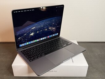 Macbook Air 13'' 2022 / M2 / 8GB / 256GB SSD - 2