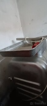 Řezačka masa - 2