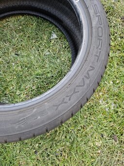 1x Letní Dunlop 225/45/17 - 2