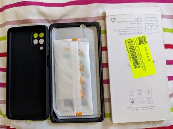 Ochranný kryt se sklem na Samsung Galaxy M32 4G - 2