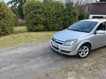 Opel Astra H - 2