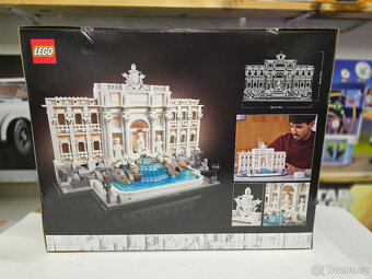LEGO® Architecture 21062 Fontána di Trevi + dárek - 2