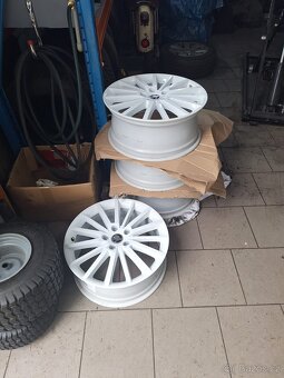 Elektrony Turini 18" - 2
