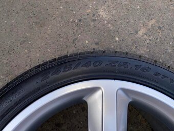 ALU kolo Audi 18" 8J ET43 + letní pneu 245/40/R18 - 2