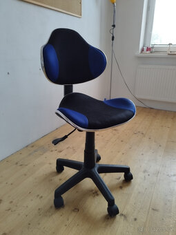 Dětská židle k psacímu stolu - 2