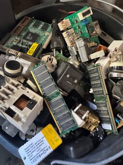 Elektronika na barevné kovy na nd - 2