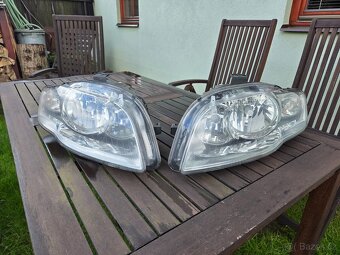 Audi a4 b7 přední světla H7 - 2