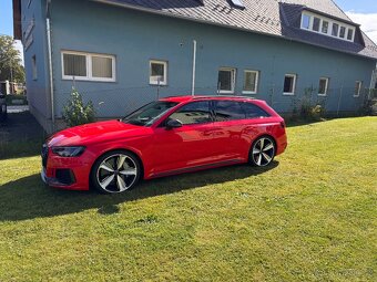 Audi RS 4 - 2