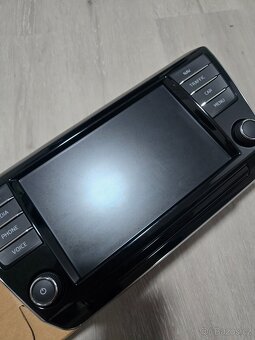 Autorádio škoda Superb 3 - 2