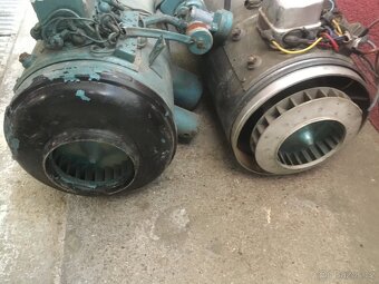 Bufik nezavisle topeni vzduch 12v - 2