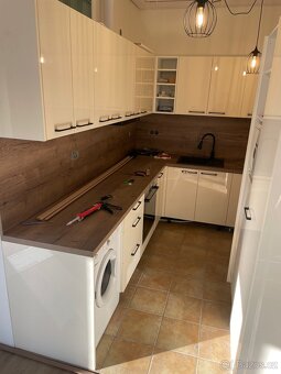 Garsonka Dolní Měcholupy 34m2 - 2