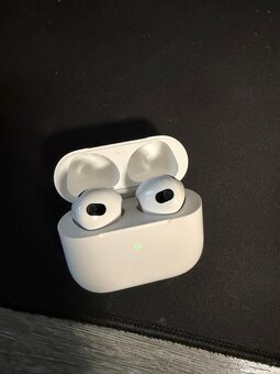 Apple AirPods 3 generace - 2