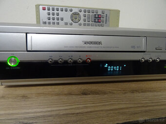 COMBO DVD+VHS rekordér Toshiba D-VR40 - kopíruje VHS na DVD - 2