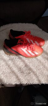 Sálovky Adidas vel.33 - 2