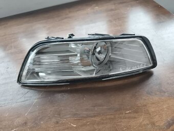 Přední světlo Ford - 2