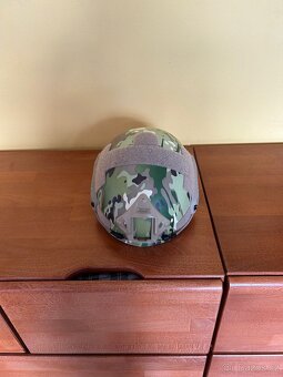 Airsoft helma - 2