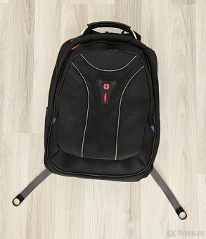 Batoh WENGER Carbon 17", černý - 2