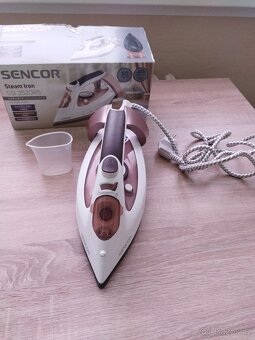 Napařovací Žehlička Sencor - 2