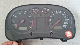 Přístojové desky, budíky VW Škoda Audi - 2