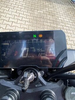 Honda CB125R - 2