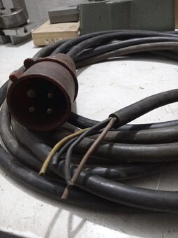 Prodlužovací připojovací kabel - 2