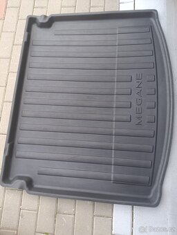 Renault Megane 4 kombi, vana do kufru - 2