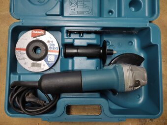 Makita 9558HNR úhlová bruska 125 mm, 840W - 2