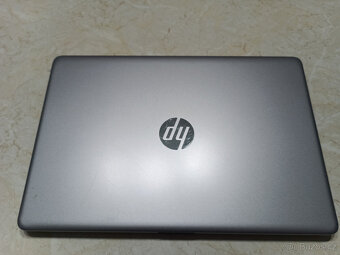HP 250 G8 - 2