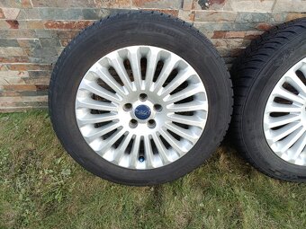 Zimní kola Ford R16x7j et 50 pneu 205/55/16 - 2
