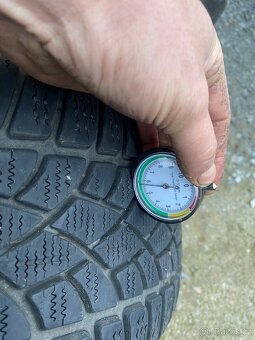 Pneu 225/60/17 - 2