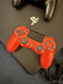 Playstation 4 PRO 1TB - 2